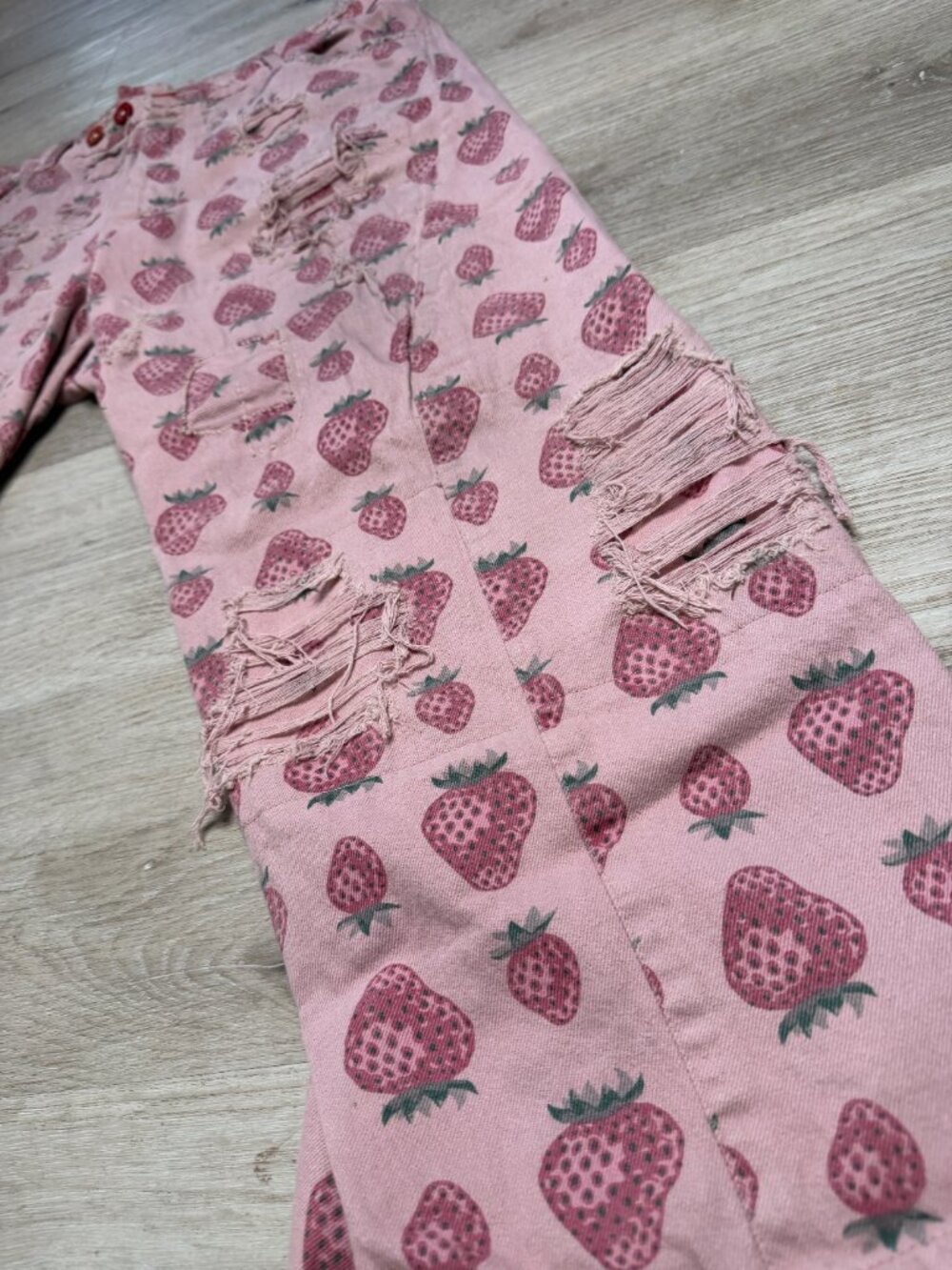 Magnolia Pearl Strawberry Trousers Sweet Kiss OS - Picture 3 of 7